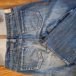 Maurices brand, 3/4 short petite- 30" waist